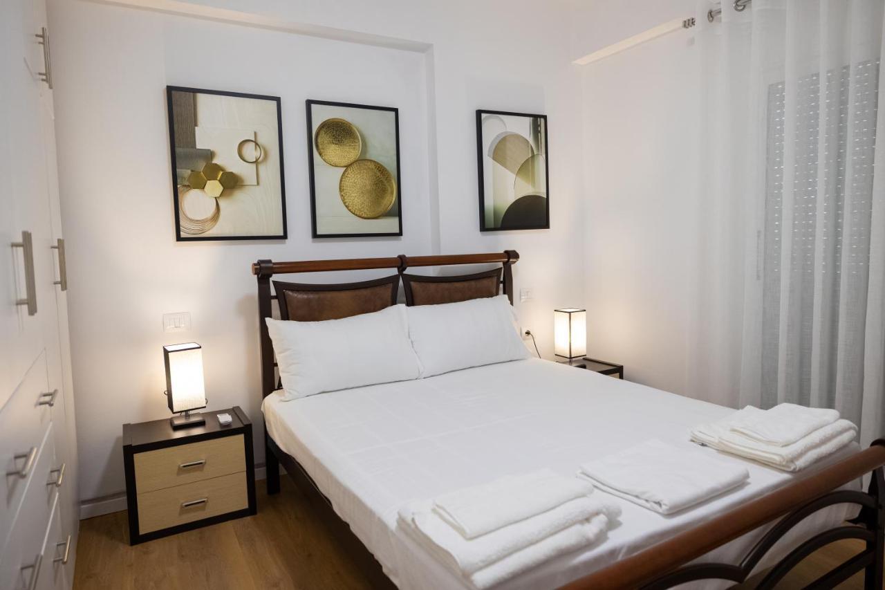 Victoria Lungomare Apartment Vlorë Buitenkant foto