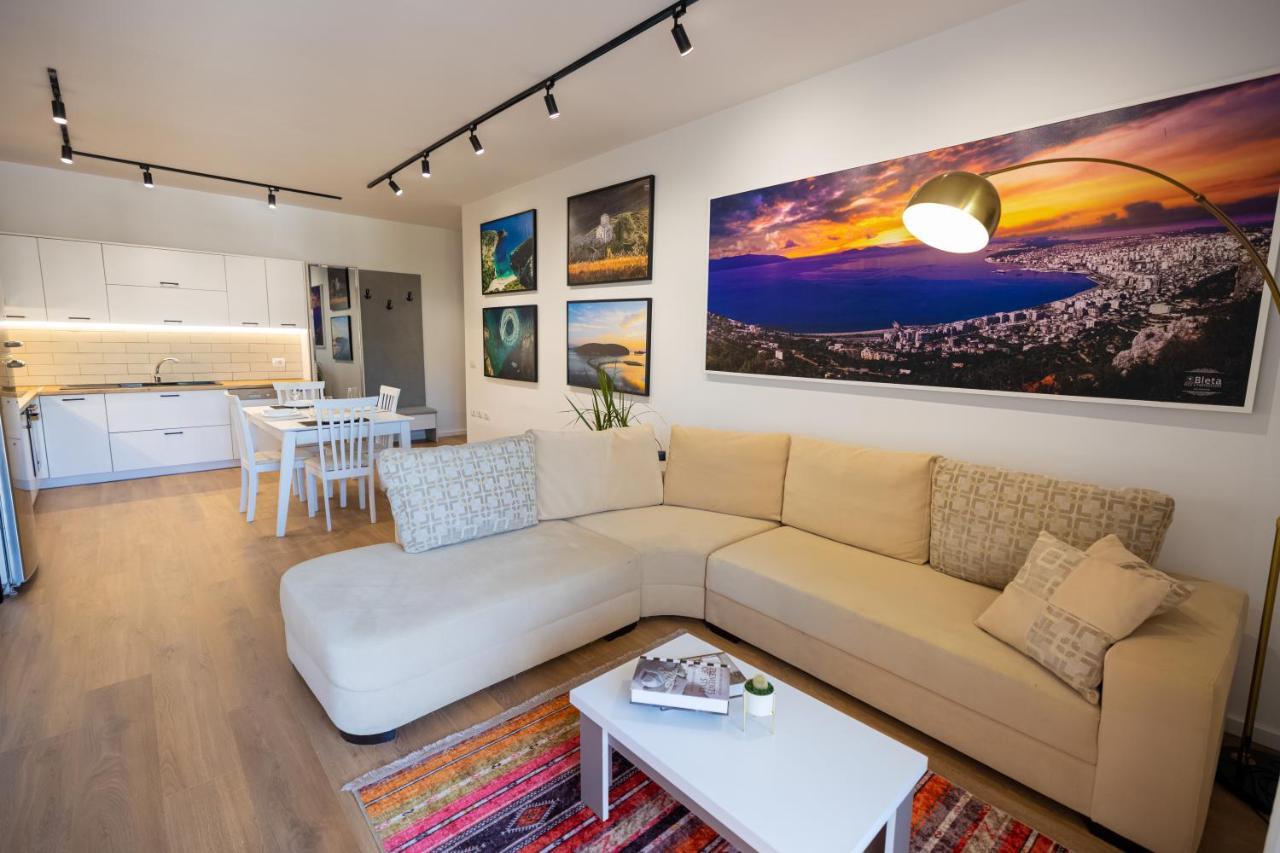 Victoria Lungomare Apartment Vlorë Buitenkant foto