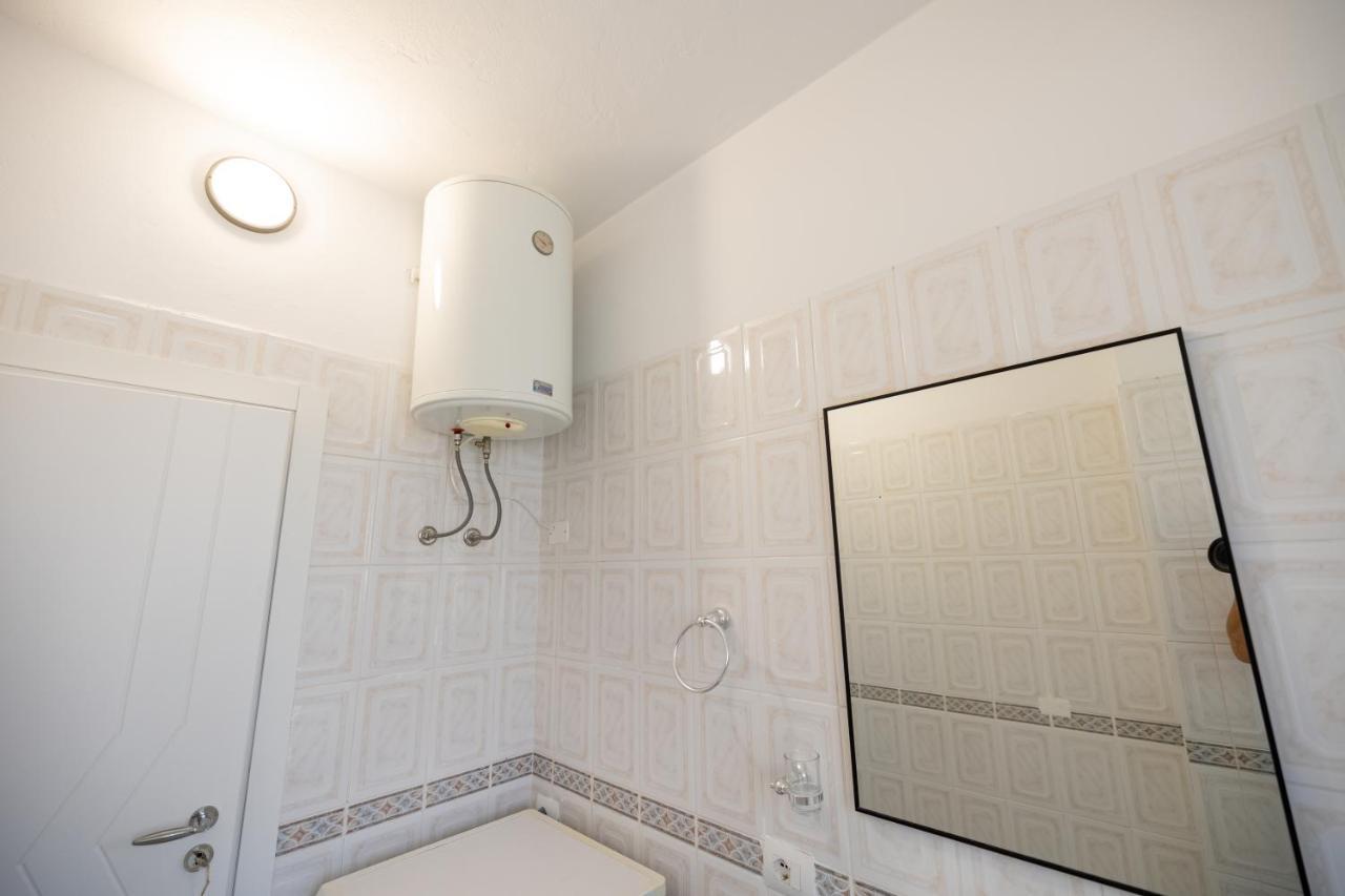 Victoria Lungomare Apartment Vlorë Buitenkant foto