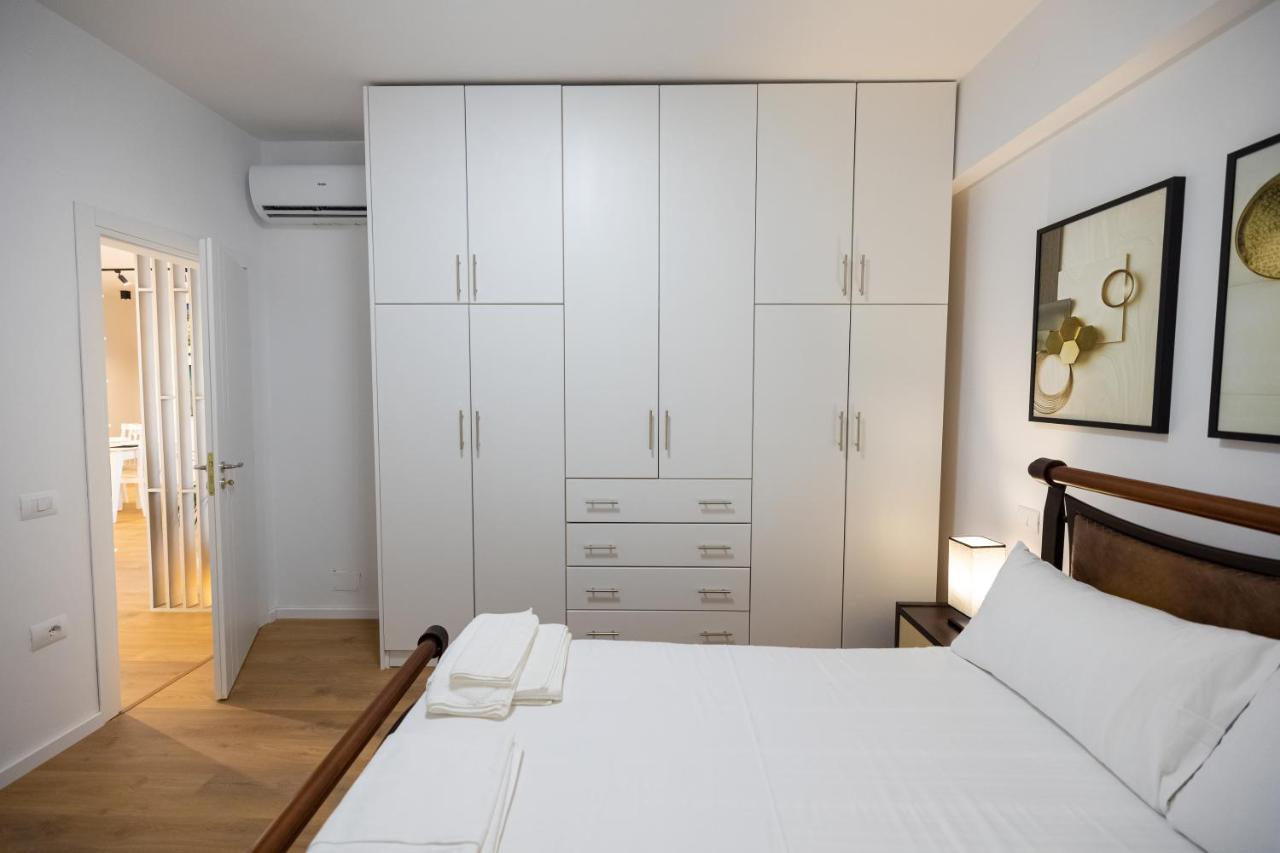 Victoria Lungomare Apartment Vlorë Buitenkant foto
